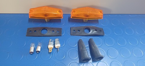 Front fender arrows for ford - front,