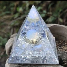 Pyramid ornament amethyst - ornament,