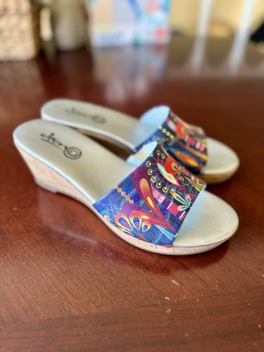 Icon wearable art cork wedge - icon,