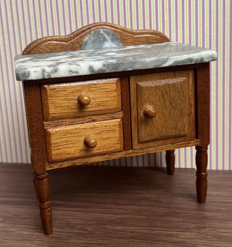 Vintage dolls house - , artisan