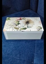 Marks And Spencer Flower Design Glass Trinklet Box. Great Condition