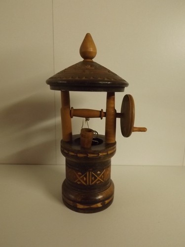 Vintage wooden well - , with