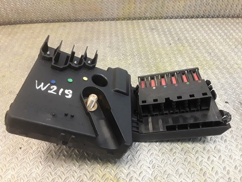 Mercedes battery fuse box - mercedes, unit