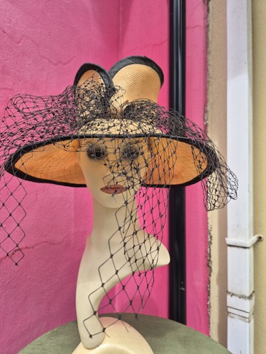 Superb vintage ladies straw - vintage,