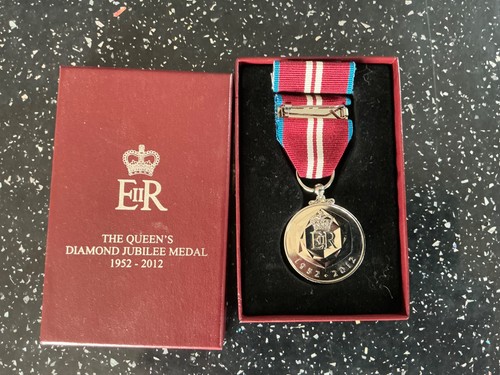 Boxed queen diamond - boxed,