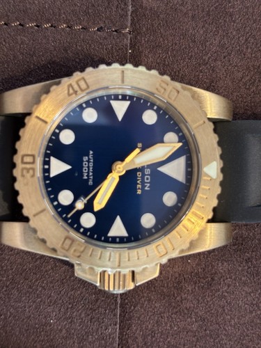 Helson shark diver - diver, 42