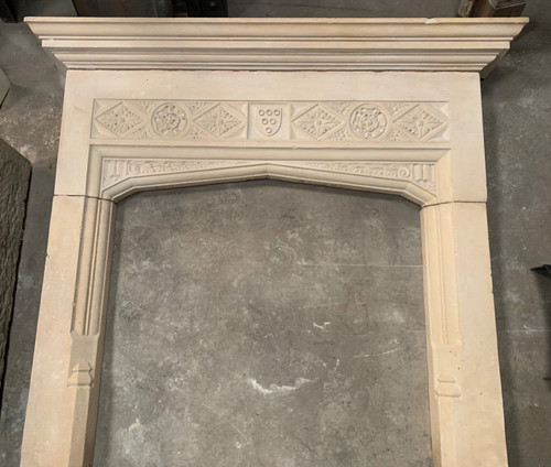 Magnificent 19thc limestone - 19thc,