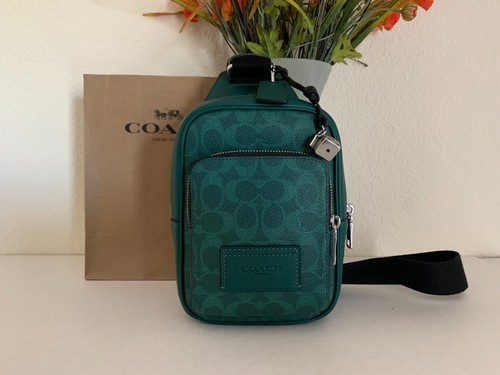 Nwt coach ceb27 racer - coach,