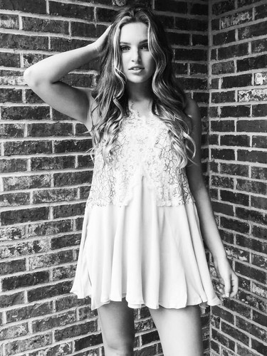 Nwt white lace trim line - white,