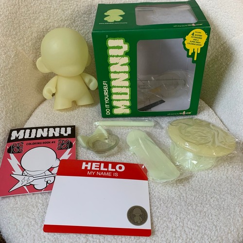 Kidrobot diy yourself - kidrobot,