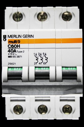 Merlin gerin amp - merlin, m9