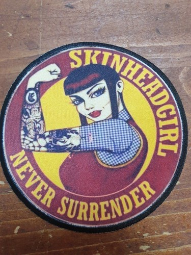 Skinhead girl never - never, surrender
