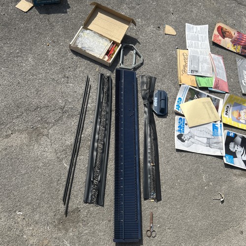 Bond knitting machine