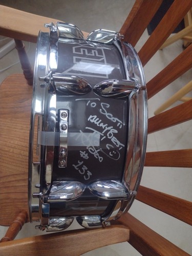 Iron maiden remo snare - iron,