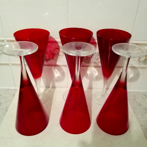 Tall 1980s red conical - tall,