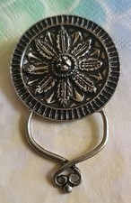 Vintage Spectacles Holder Brooch Glasses Eyeglasses Flower Design Pewter? 