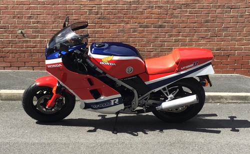 Honda vf1000r - honda,