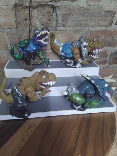 Extreme dinosaurs street - dinosaurs,