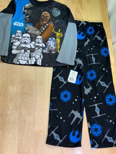 New boy star wars set - star,