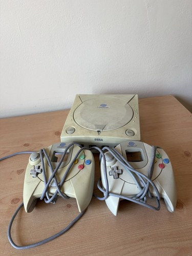 Sega dreamcast console - sega,
