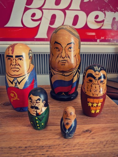 Vintage russian nesting - russian, dolls