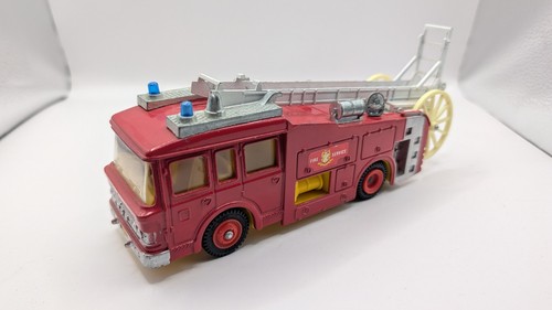 Dinky toys 266 erf fire - dinky, tender