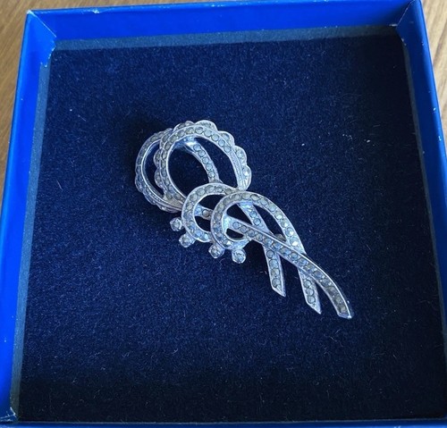 Vintage marcasite brooch - brooch, in