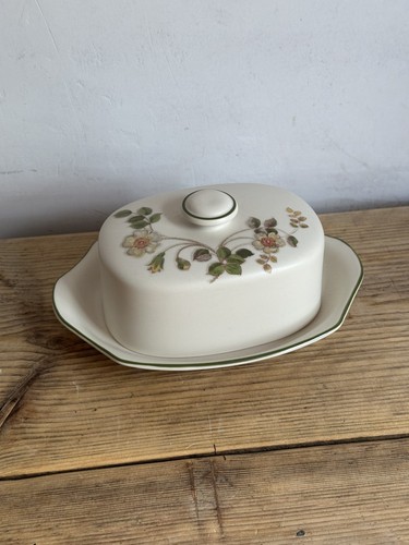 Michael lidded butter - butter, dish