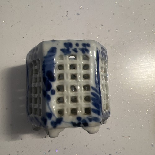 Oriental style blue - blue, white