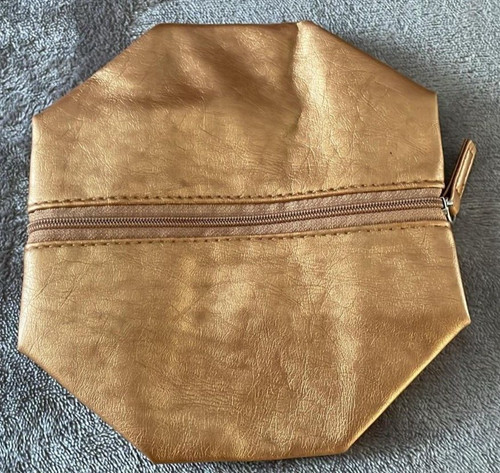 Gold coloured makeup bag - gold,