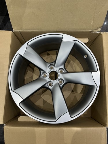 Audi rs3 alloy rim - rs3,