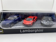 1:43 BURAGO Lamborghini Urus +