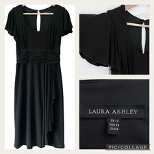 LAURA ASHLEY Angel Sleeved