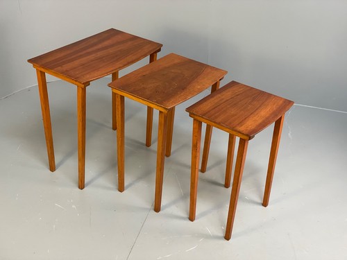 Vintage walnut nesting tables - nesting,