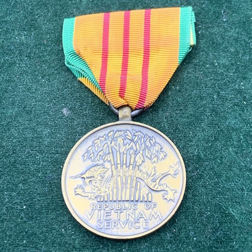 Republic vietnam war - of,