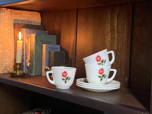 Retro vintage piece white - retro,