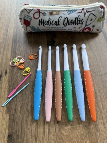 6pc crochet set and case - crochet,