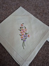 2 x Vintage Linen Hand Embroidered Tea Napkins