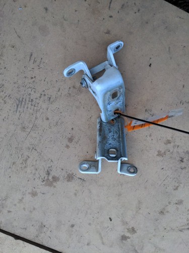 Vauxhall insignia door hinges - vauxhall,