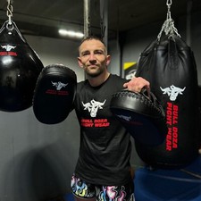 Pair - Bull Doza Thai Boxing