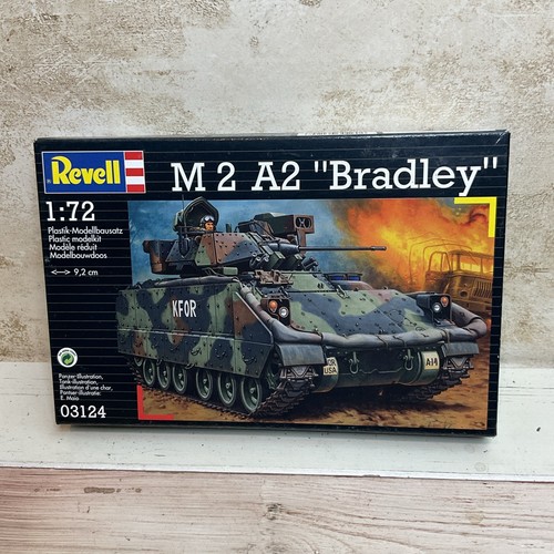 Revell bradley - revell, m2