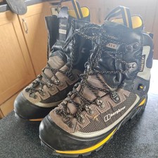Berghaus KIBO GTX Extrem Mountaineer  Boots size 7 gortex Crampons Compatible