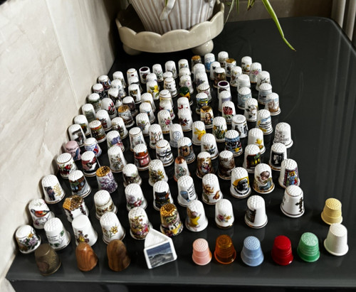 Job lot 121 vintage thimbles - 121,