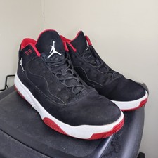 Jordan Max Aura 2Black Gym Red