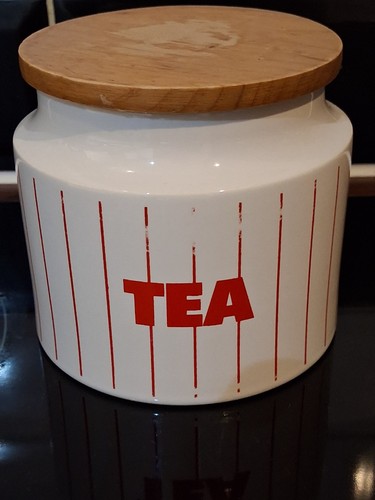 Vintage hornsea tea - hornsea, storage