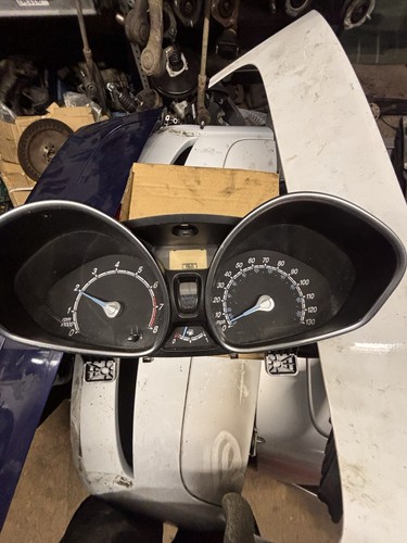 Ford fiesta mk7 petrol speedo - fiesta,