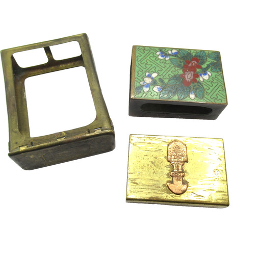 Brass lot cigarette holder - brass,
