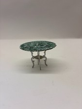 1:12th Scale Dolls House