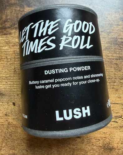 Lush dusting powder - dusting,