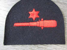 Royal Navy Gunner Single Cannon with One Pip Red Naval Embroidered Badge